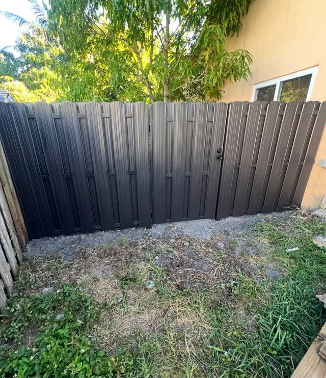 Shadowbox Durafence fence installed by Florida Fence Solution in Broward County